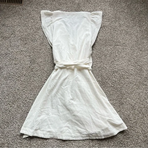 Madewell Ruffle-Sleeve Wrap Mini Dress in White, Size Small - Picture 7 of 10